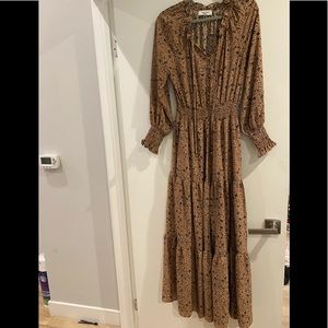 CJLA Leighton- Taupe and black print floral dress